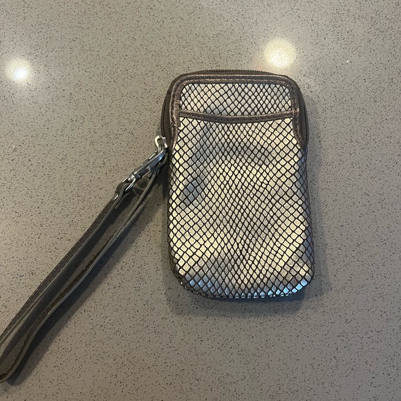 Vintage Phone Wristlet - Picture 4 of 4